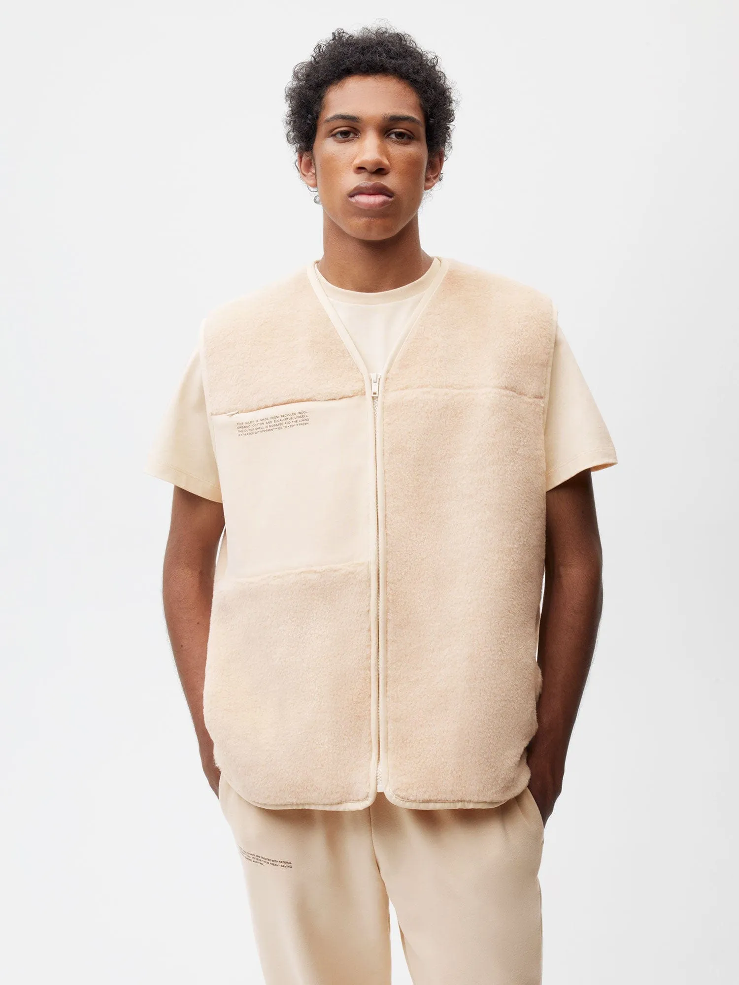 Archive Mens Recycled Wool Fleece Gilet—sand
